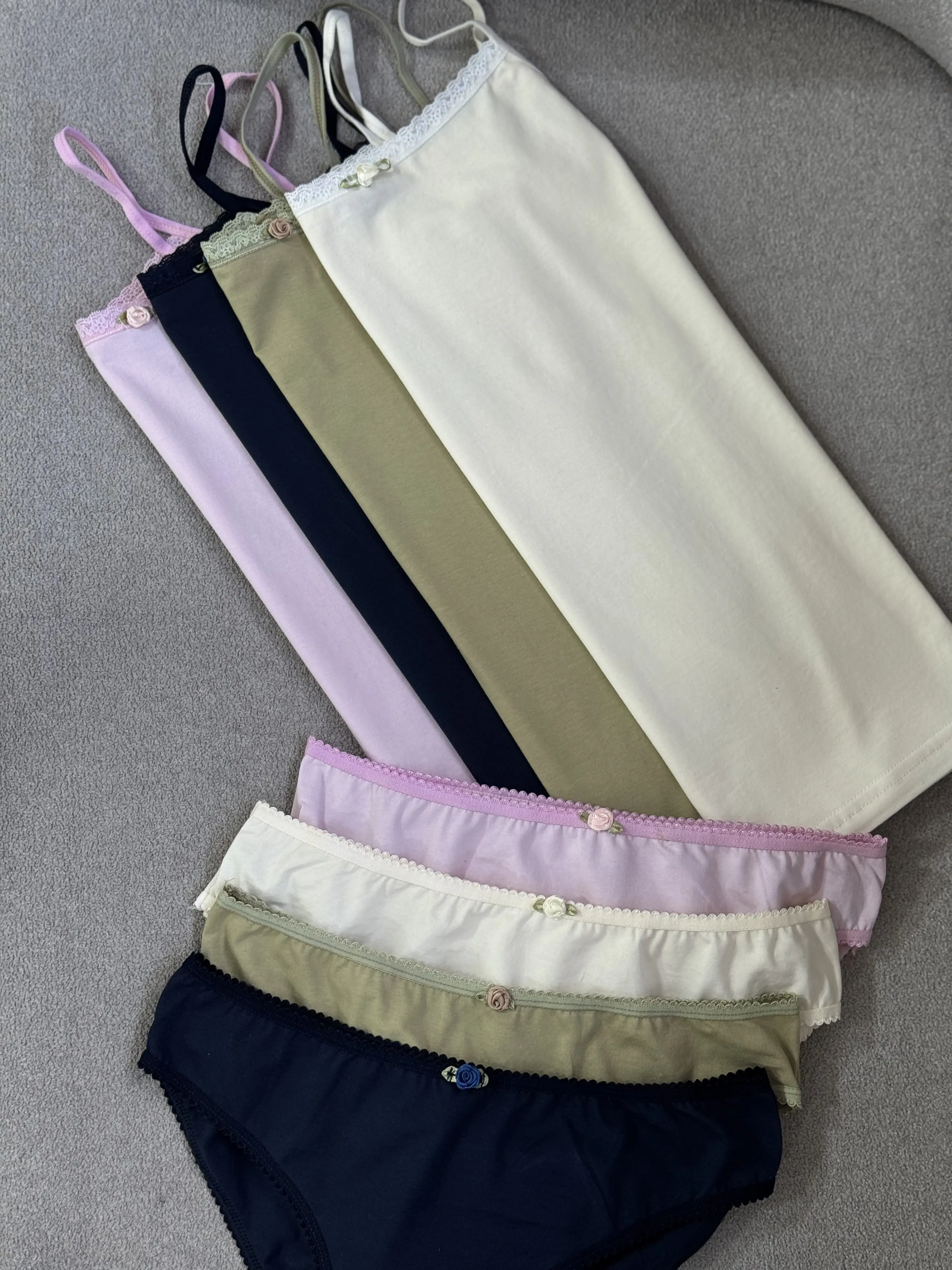 ست تاپ و شورتک زنانه آیسو سدنا